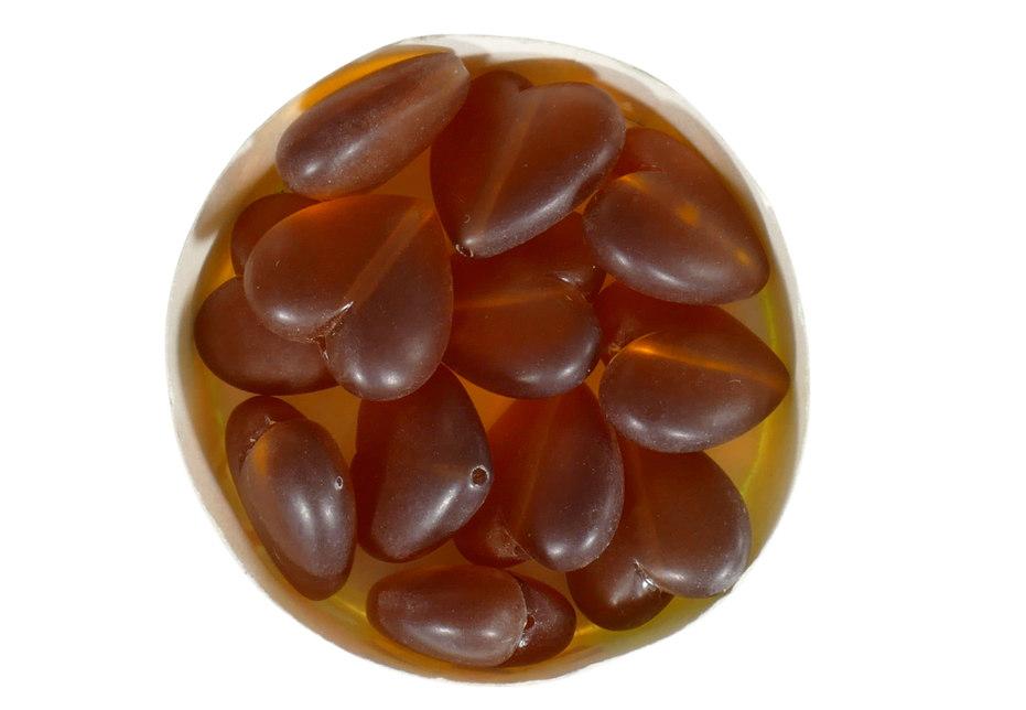 חרוזי פלסטיק לבבות 17 ממ חום קפוא