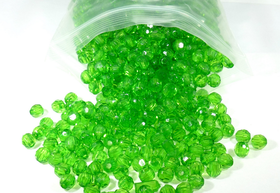 חרוז קריסטל ירוק 5 ממ, פלסטיק
